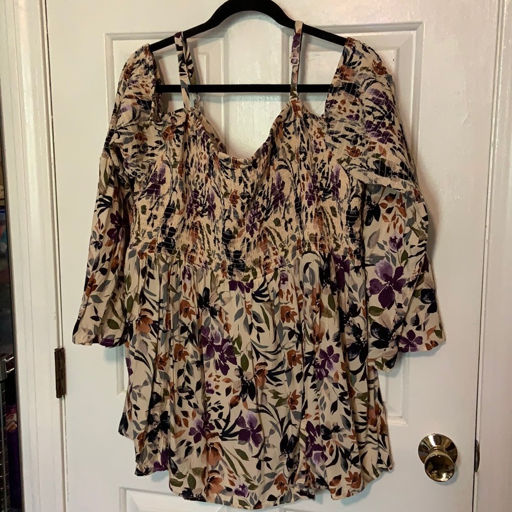 torrid Floral Off Shoulder Blouse w/ Adjustable Straps